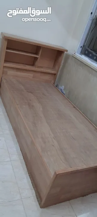 تخت استعمال بسيط