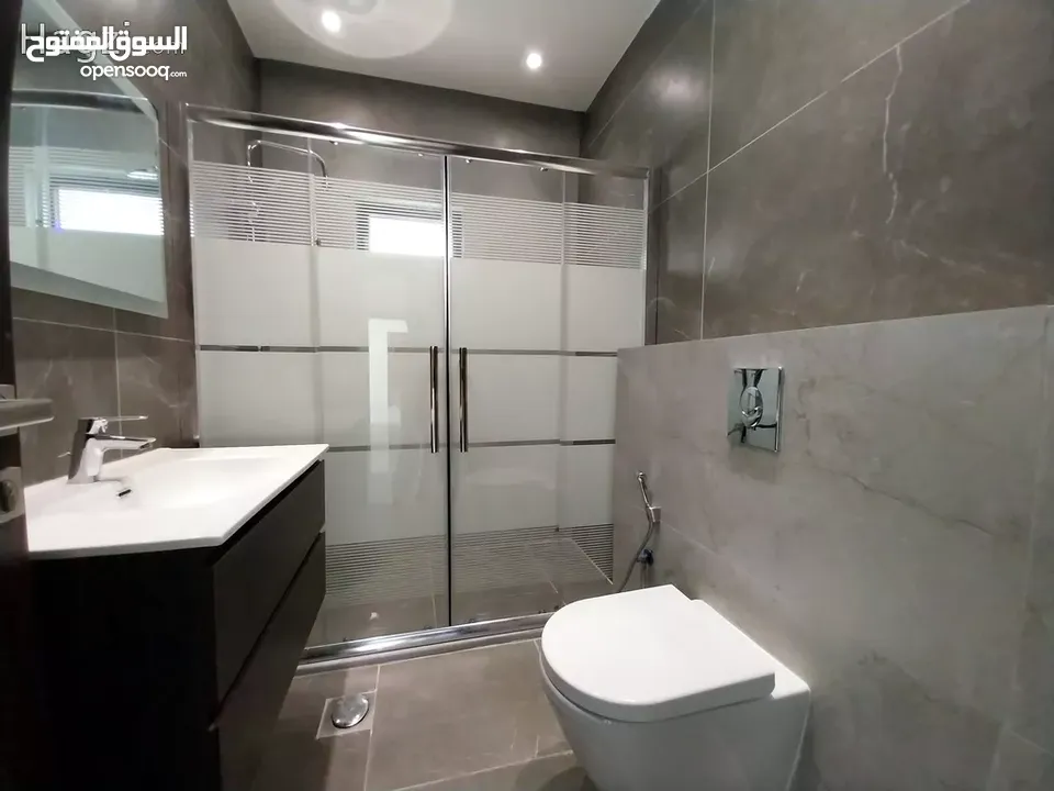 شقه للبيع في منطقه الجندويل ( Property ID : 35028 )