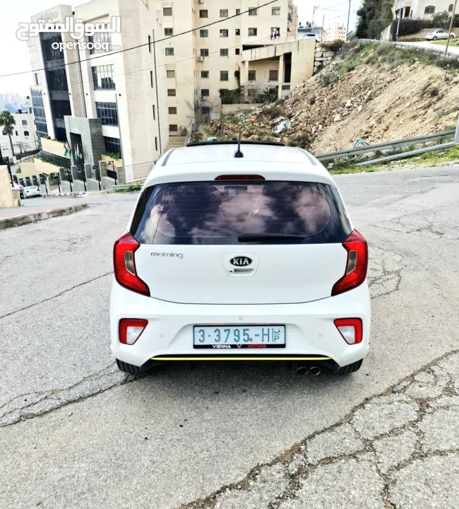 كيا بيكانتو 2018  GT فل اضافات فتحة سقف