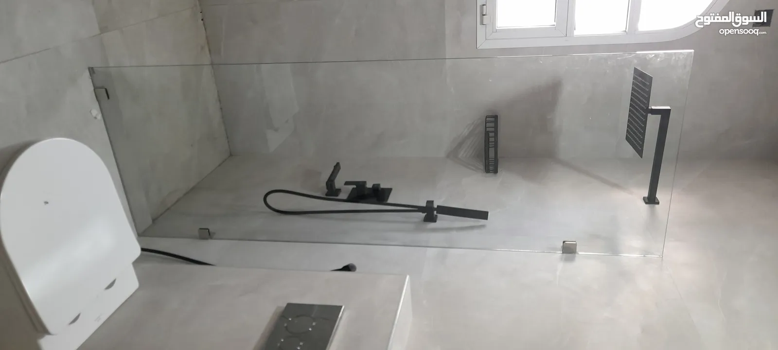 shower partition