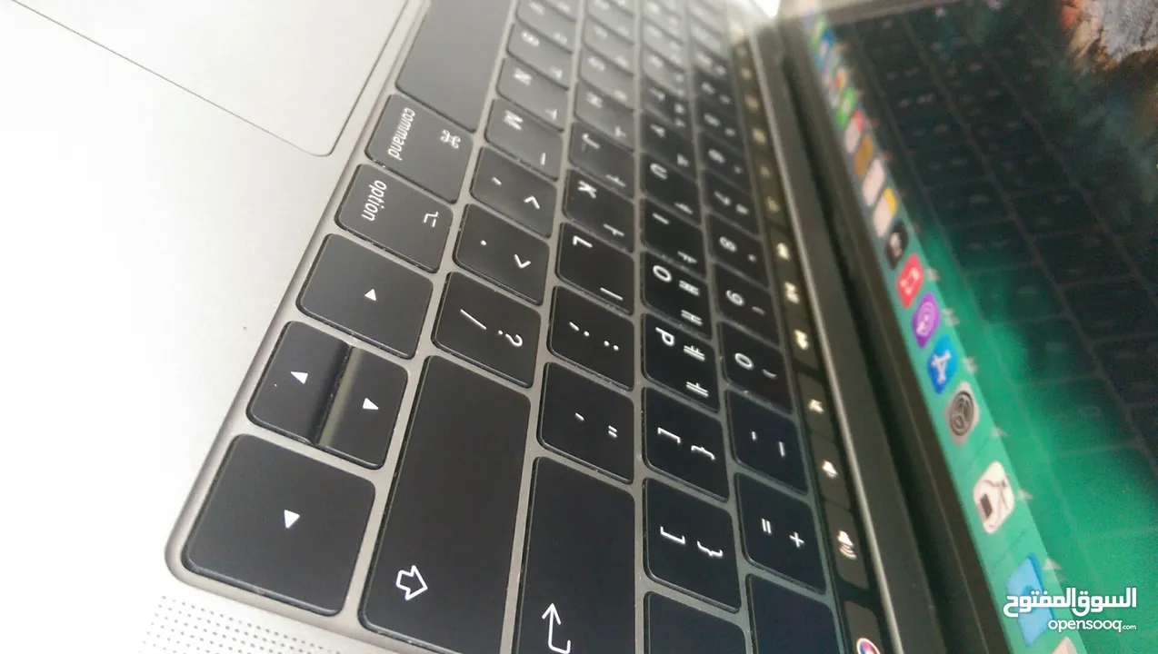 MacBook Pro 13 Touch Bar 2016 core i5 8GB Ram 256GB SSD لابتوب ابل