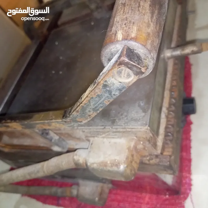 جرل  شواية يعمل بالكهرباء هيفي ديوتي للمطاعم مزدوجة من الاعلى والاسفل وجسم مقاوم للحرارة