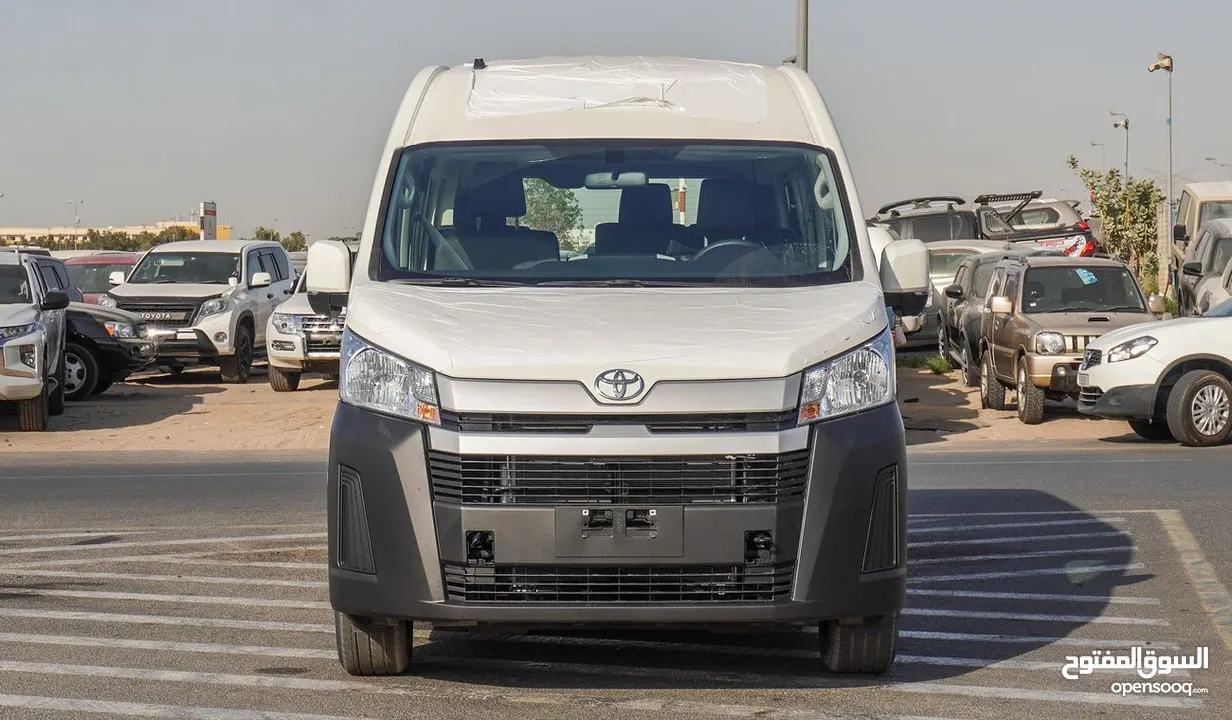 Toyota Hiace 3.5L Petrol M-T High Roof