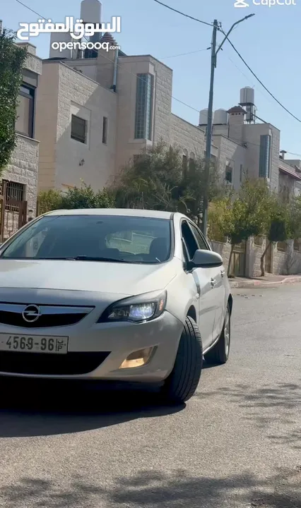 Opel astra 2013 for sale