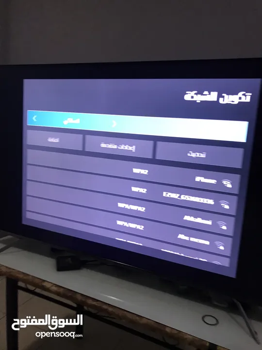 Hisense  تلفزيون تضيف و اشاشه كبير  شغال على كل شي