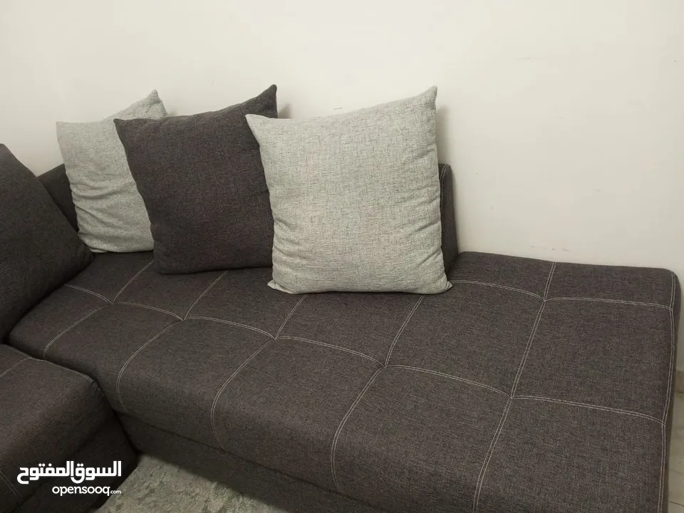 طقم كورنر  للبيع بحاله جيده جدا مع ركلينر ودبدوب كبير