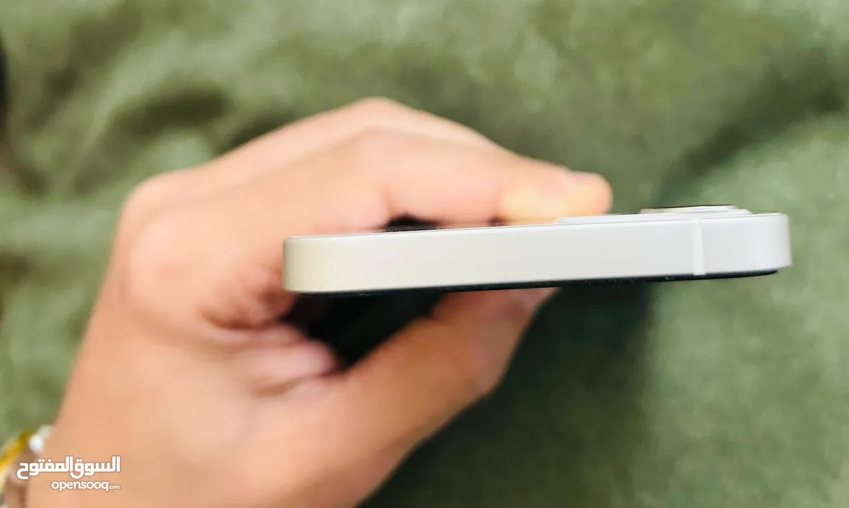 ايفون 12 iphone مستعمل بحالة ممتازة