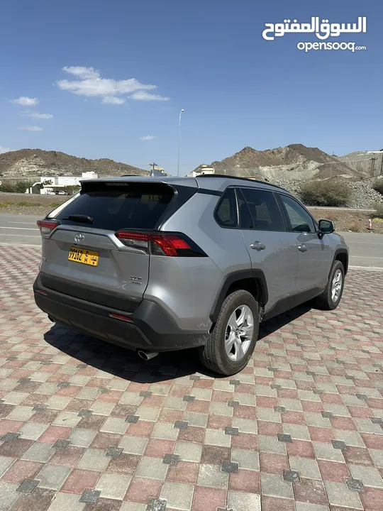 RAV4 XLEرقم واحد فورويل