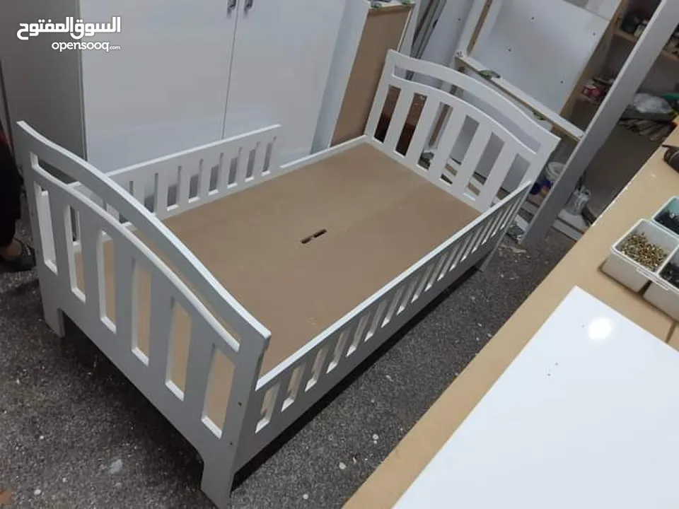 اتخوت مفرد شباب او اطفال جميع المقاسات الوان حسب الطلب و  المقاس السعر تخت بدون فرشه تفصيل جميع المق
