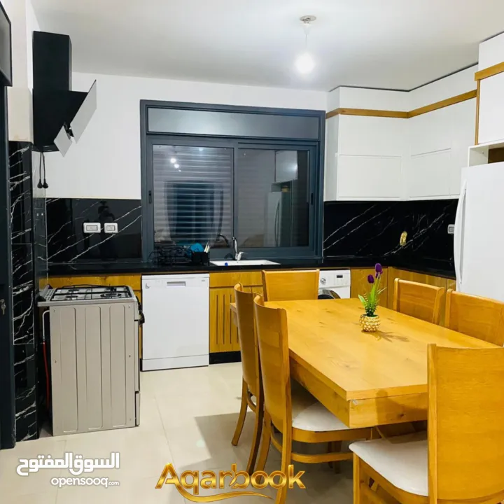 شقة مفروشة للايجار في سطح مرحبا بالقرب من بكدار
