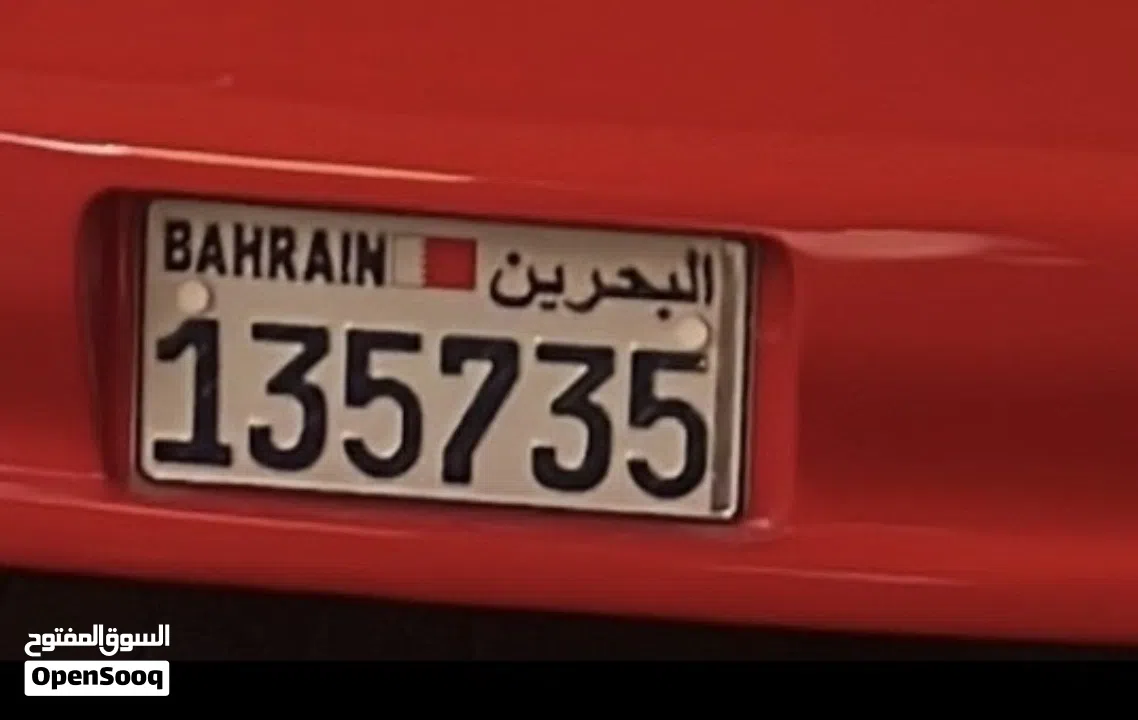 بيع رقم مميز مكون من ست ارقام 135735 على سيارة كومورو احمر موجود مالك واحد