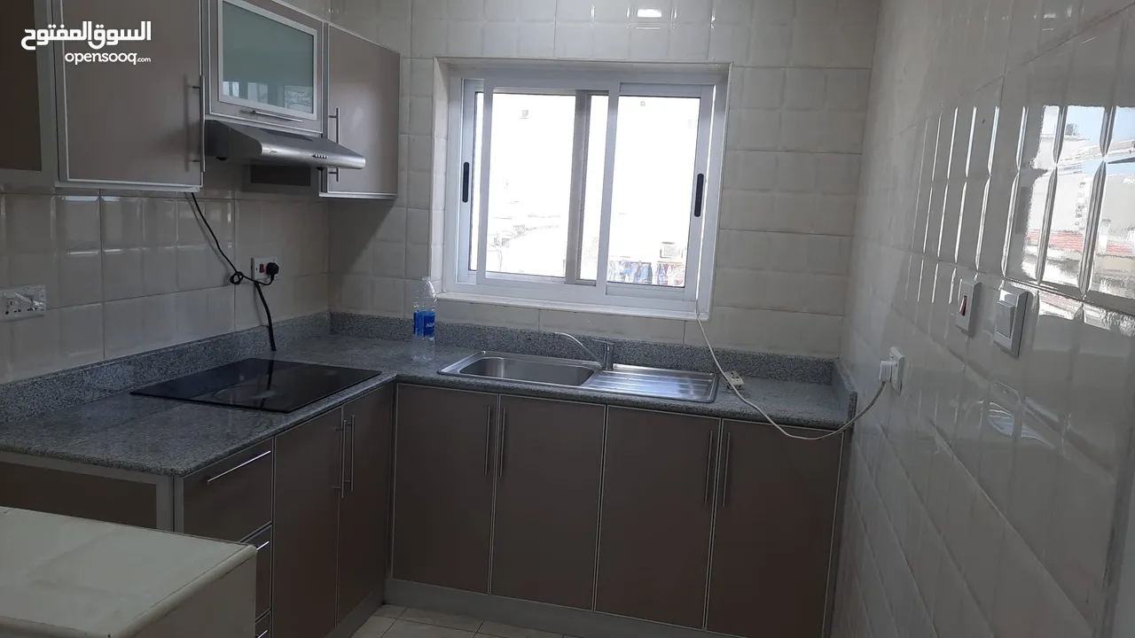 شقة للإيجار في منطقة المنامة بناية جديدة  بسعر مغري