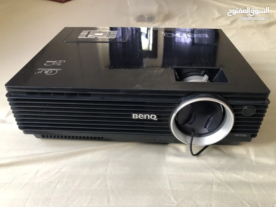 Good Condition Benq Projector for sale