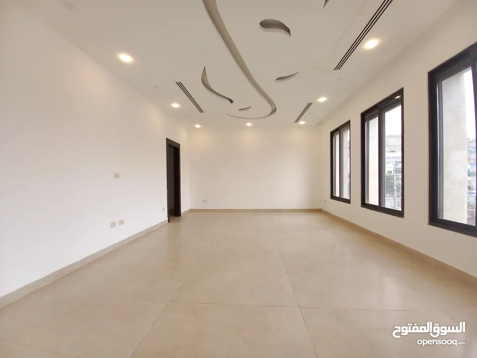 فيلا للإيجار في منطقة عبدون  ( Property 36558 )-175055043