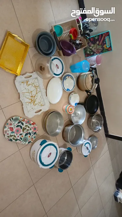 غرفه نوم مستعمل بحاله جيده كبيره مع عفش