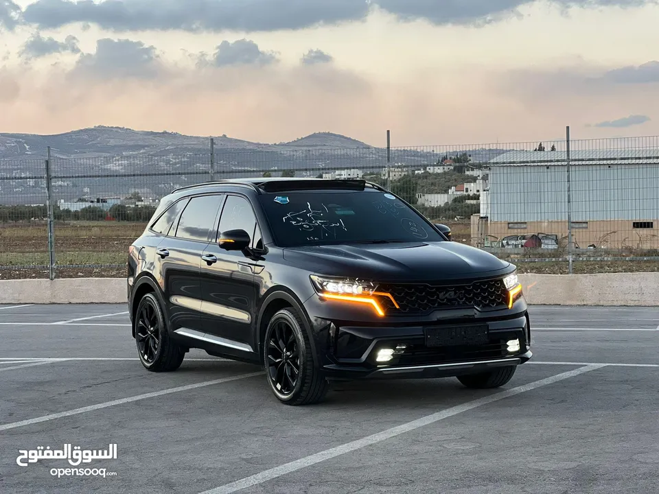 كايا سورينتو 2022/فل الفل  فتحة سقف بانوراما  2x4 ///240Hp بنزين + كهرباء  ( Haybrid) 1600cc
