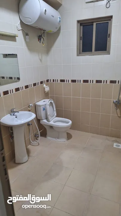 studio for rent wtih Ewa 130 bd استوديو للايجار شامل الكهرباء 130 دينار