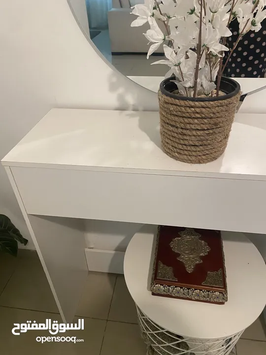 اغراض متنوعة للبيت واحذية