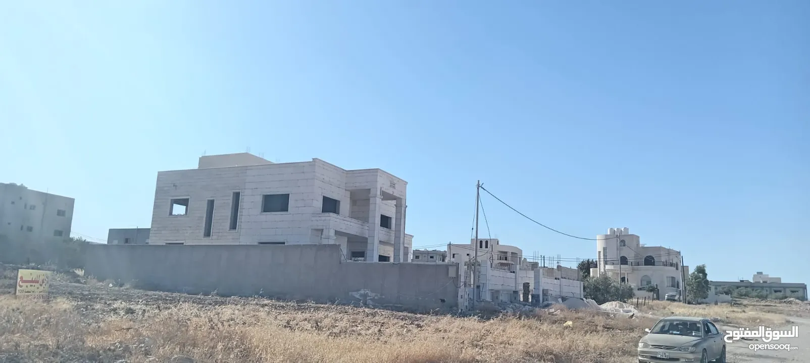 ارض مميزه للبيع مقابل شارع الميه الحزام الدائري اربد