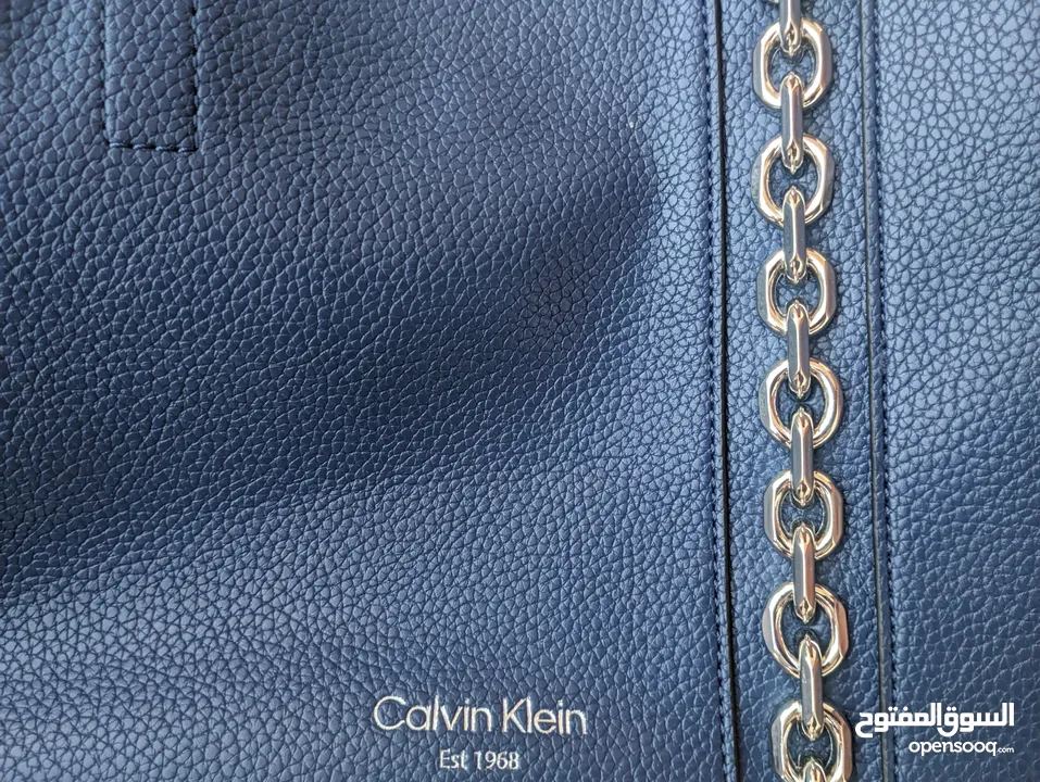 حقيبة Calvin Klein جديدة