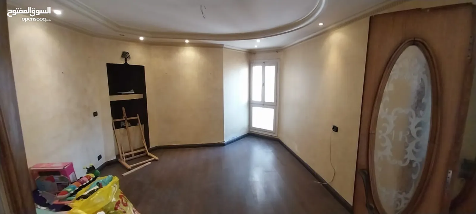 شقة مميزة للإيجار الإداري و السكني 245م سموحة "تاني نمرة من شارع فوزي معاذ" 25,000ج شهرياً