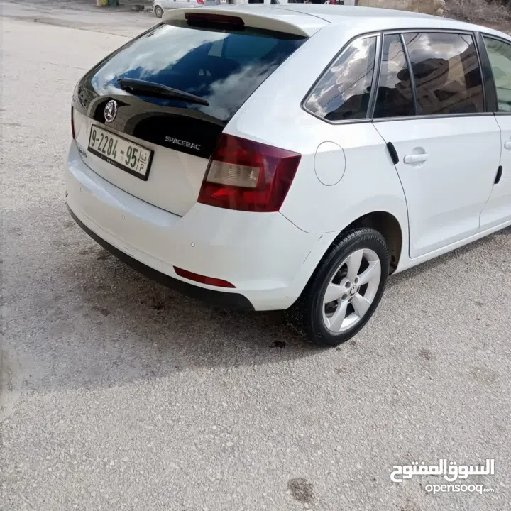 سكودا رابيد سبيس باك