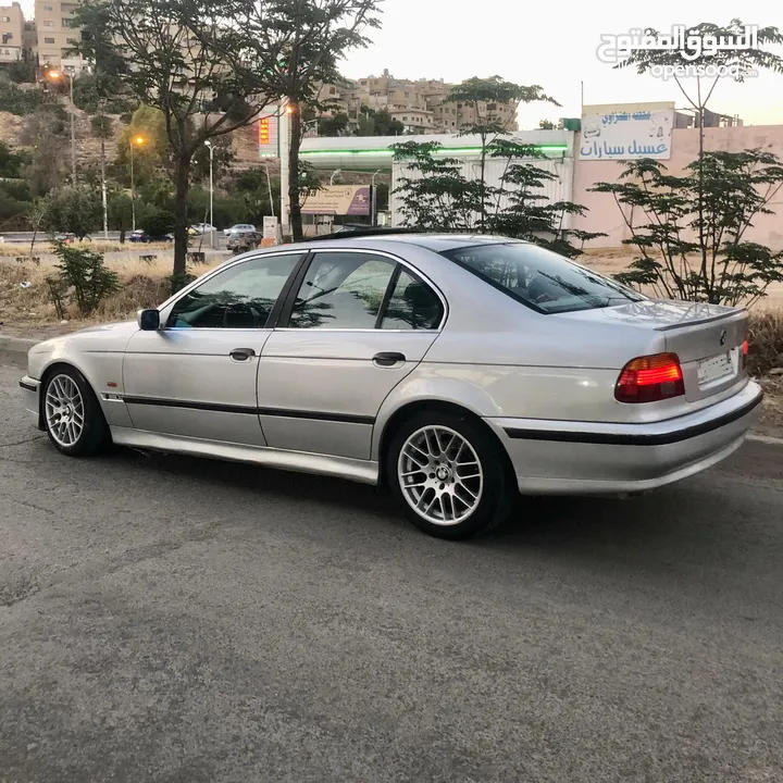 بي ام دب e39 موديل 2000 520ia    BMW E 39 520 IA model 2000 للبيع بسعر 4200 دينار فقط