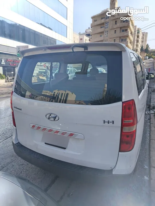 باص هونداي جراند H1 بنزين 8 راكب