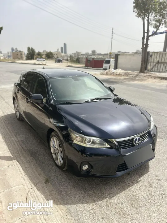 لكزس CT200 2012 بحالة الوكالة