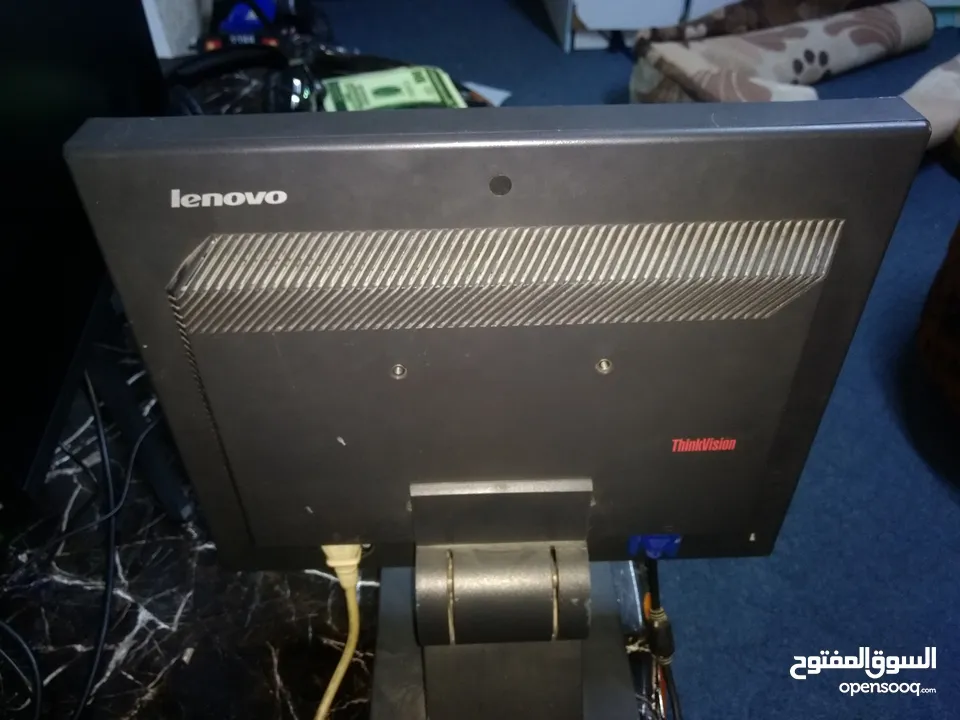 شاشة Lenovo 75 hz len174 الاستعمال المكتبي زمن الاستجابة 10ms يبدأ السعر من 15