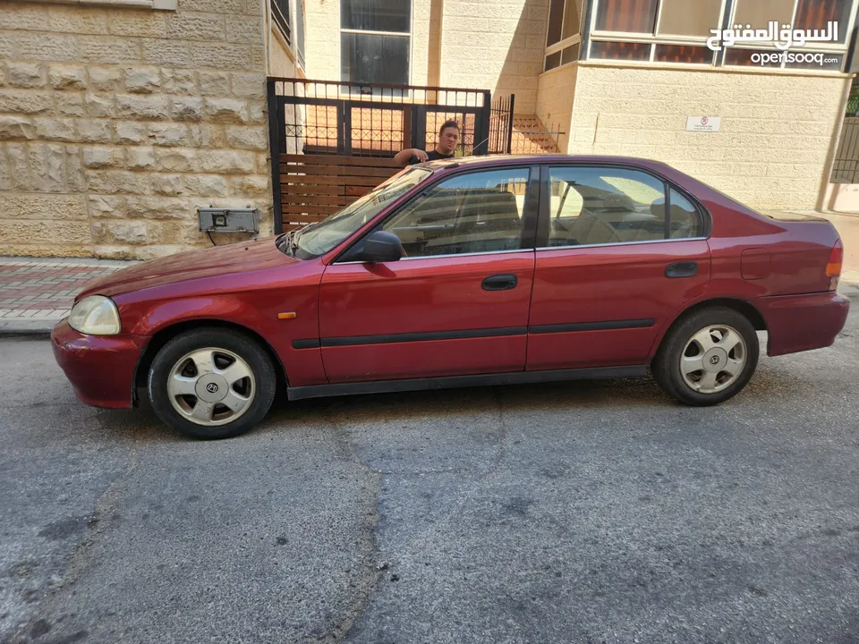 هوندا سيفيك 1999 للبيع – يد أولى، جير عادي، بحالة ممتازة