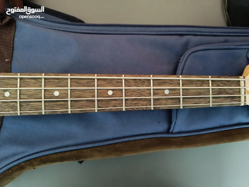 Electric Bass guitar Squire Precision Mini جيتار كهربائي باس