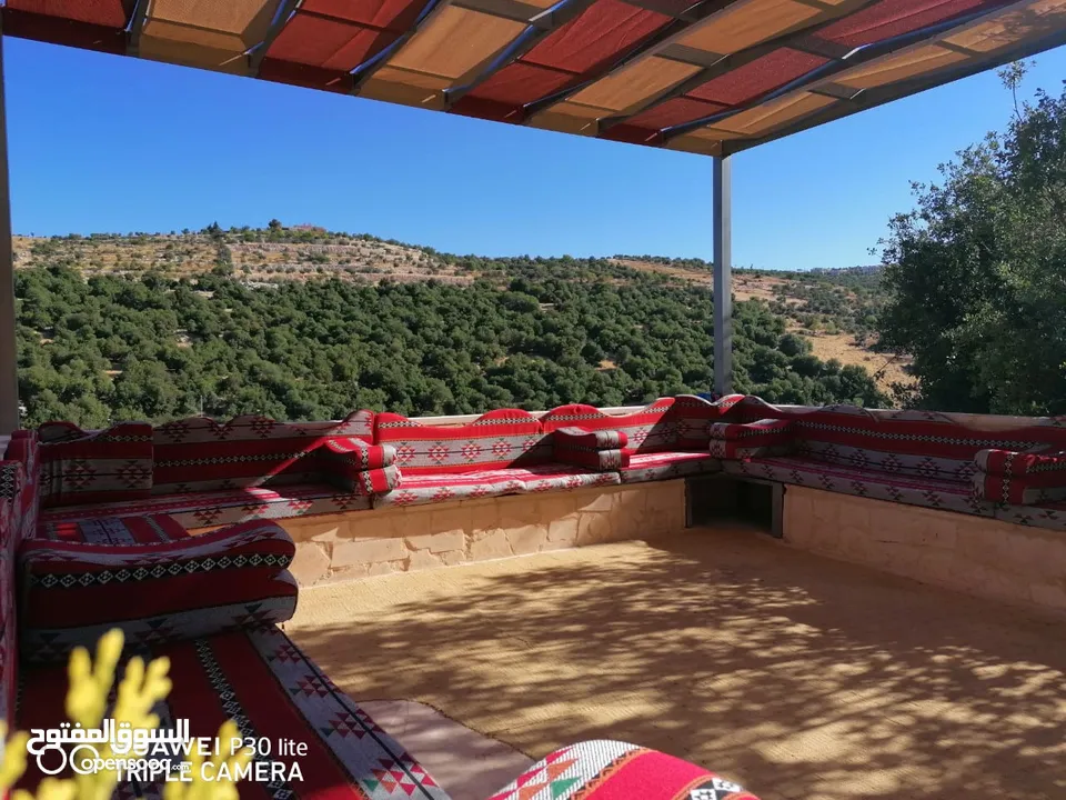 شاليه بسعر مغري لاستثمار  مطل ومرتفع  اطلاله وروعه من الجمال ومناظر خرافيه اقرا ا التفاصيل جيدا