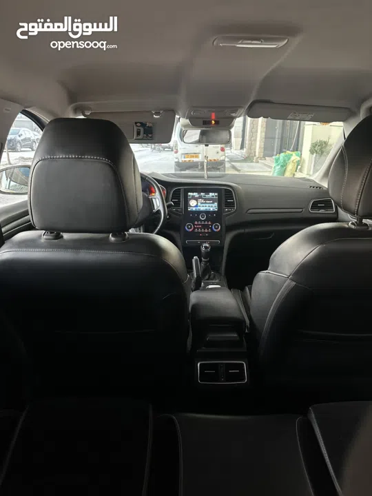 رينو ميغان 2019