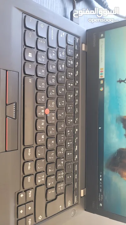 جهاز لاب توب LENOVO بحالة الوكاله مع شاحن وحقيبه وماوس ولوحة مفاتيح اضافيه .