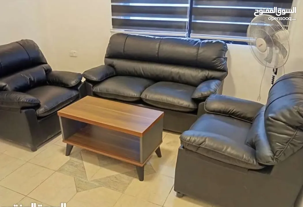 طقم الكنب المكتبي كنب طبي 4 مقاعد بسعر مميز  متوفر الان باللون الاسود والبني الغامق