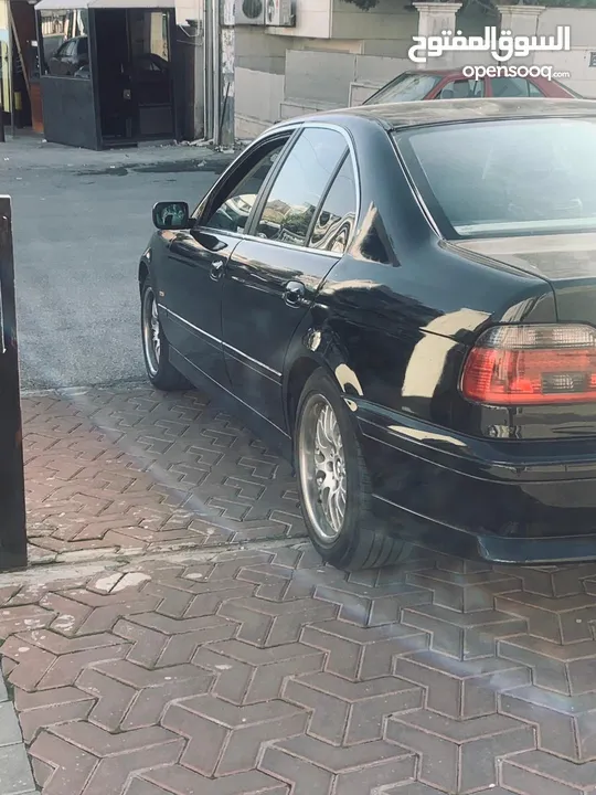 للبيع BMW E39 جير عادي ماتور 28