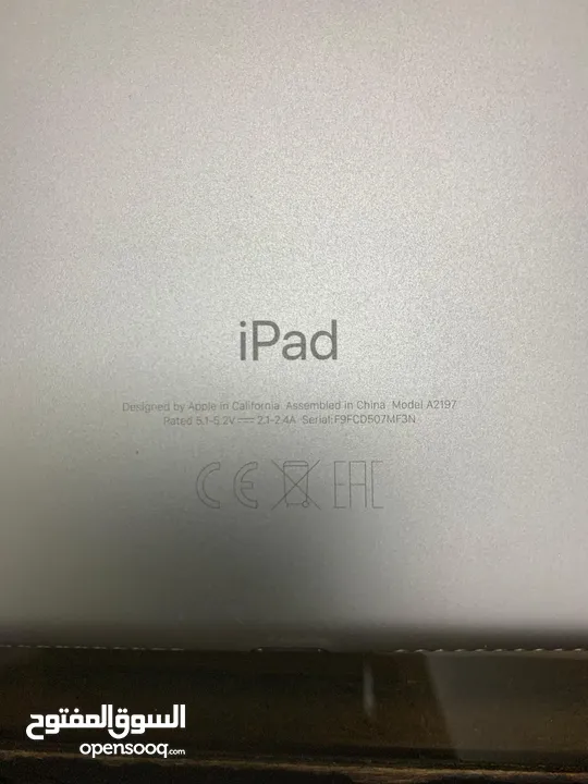 للبيع iPad جيل 7 – 32 GB فضي – حالة ممتازة