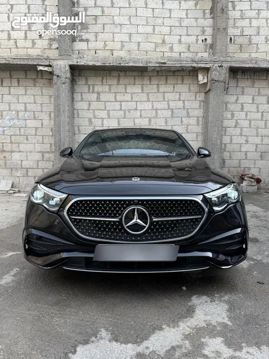 Mercedes Benz E200 2025 وارد شركة غرغور for sale