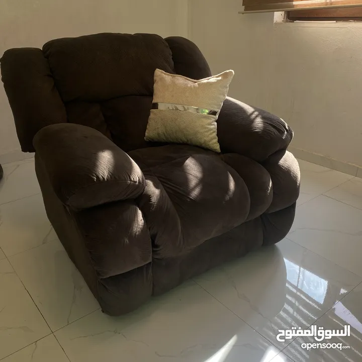 كرسي ريكلاينر عدد 2