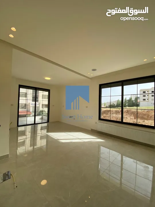 شقة فاخرة للبيع في خلدا  - خلف بردايس وقرب المدارس المستقلة طابق ثالث 145م مع روف 160م لم تسكن