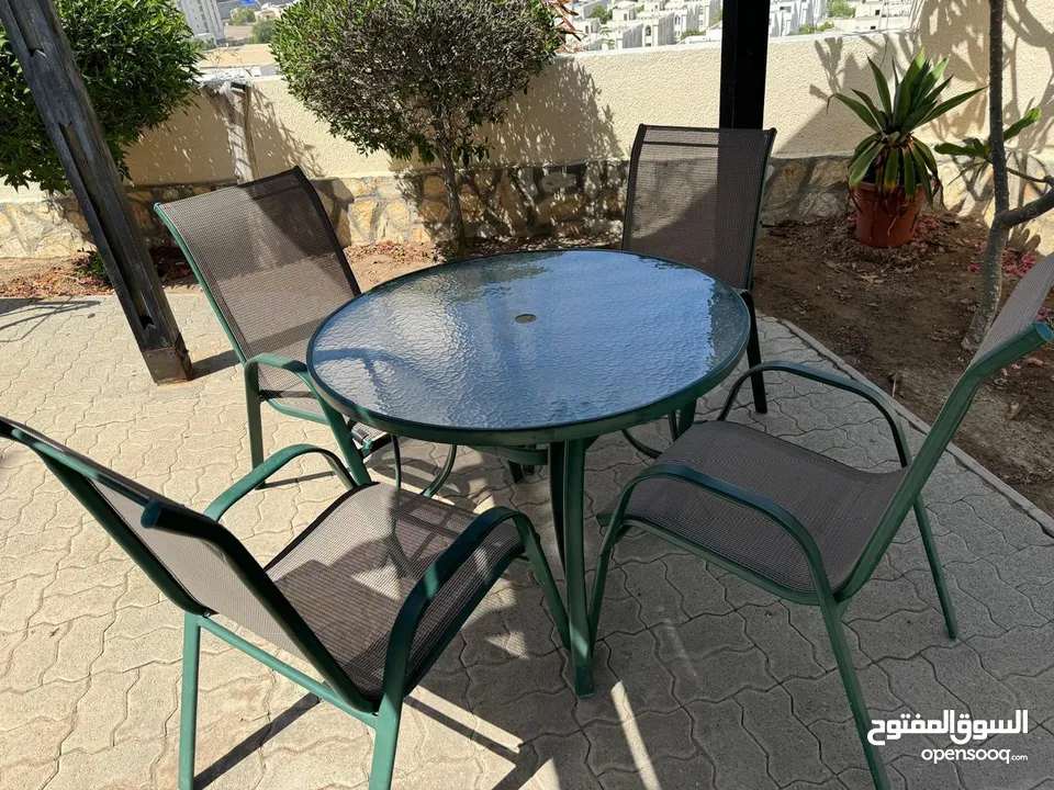 Garden table with 4 waterproof reclining chairs