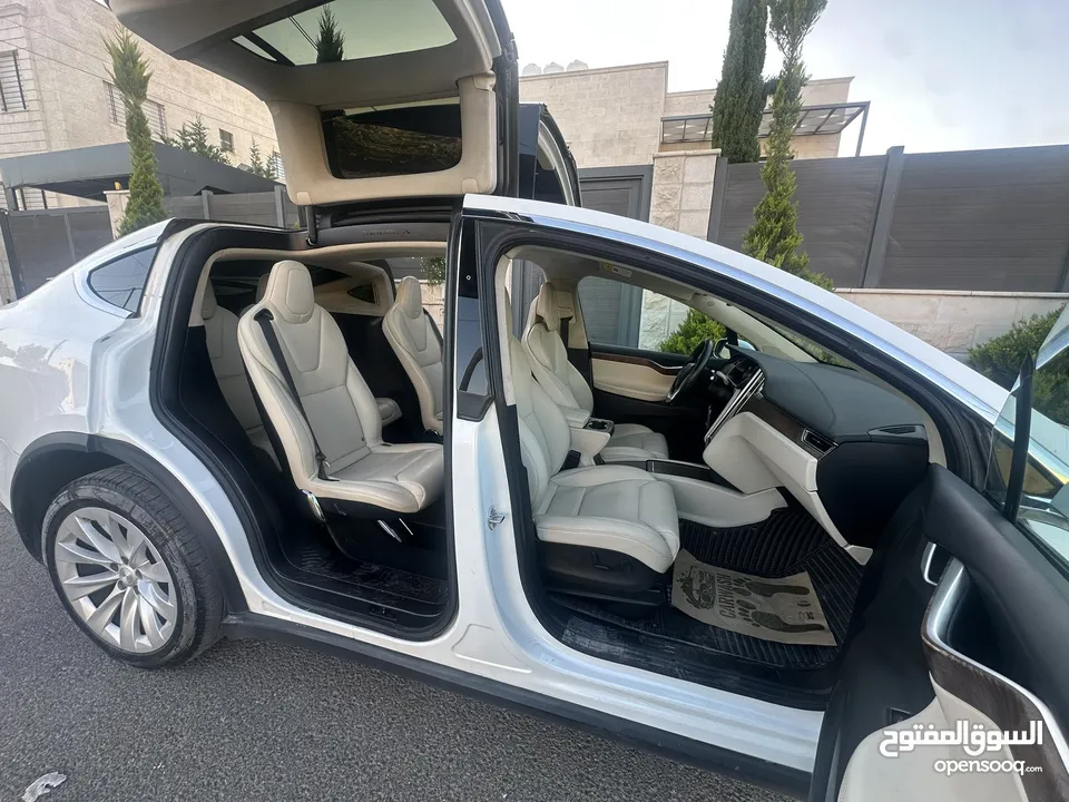 Tesla Model X تيسلا مميزة جدا