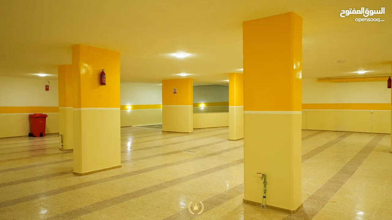 شقة للبيع طابق ارضي 95م مع ترس 50م (سكنية - استثمارية) في ديرغبار شارع ال 60 ، مطبخ راكب ، تدفئة غاز