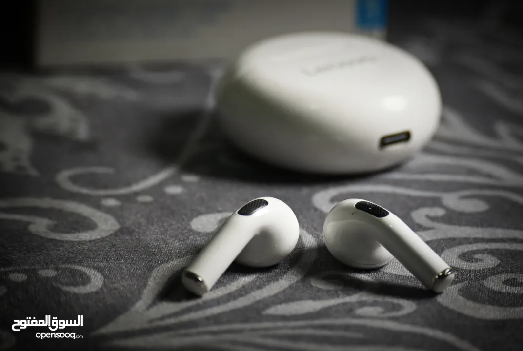 Lenovo wireless earbuds