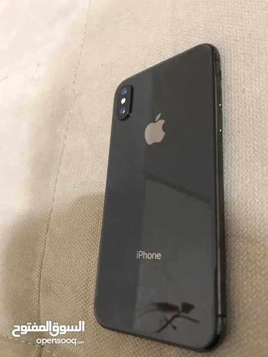 iPhone XS وكاله ولا مغير في قطعه