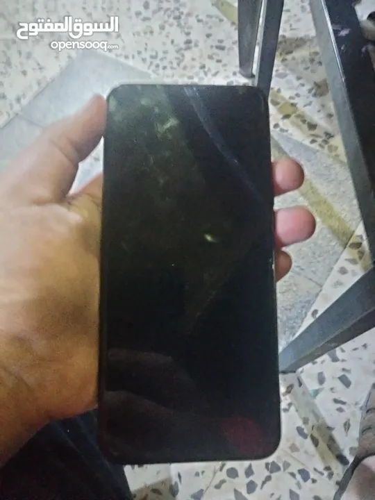 تلفون ريدمي A3 و تكنو سبارك 7