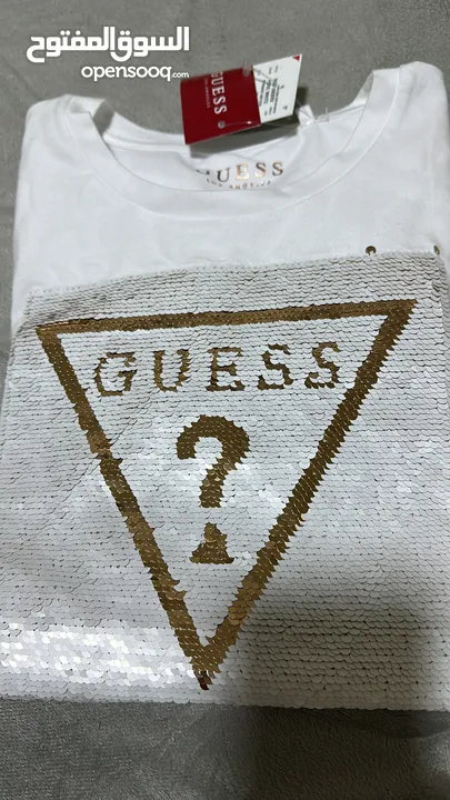تيشيرت من Guess جديد غير مستعمل