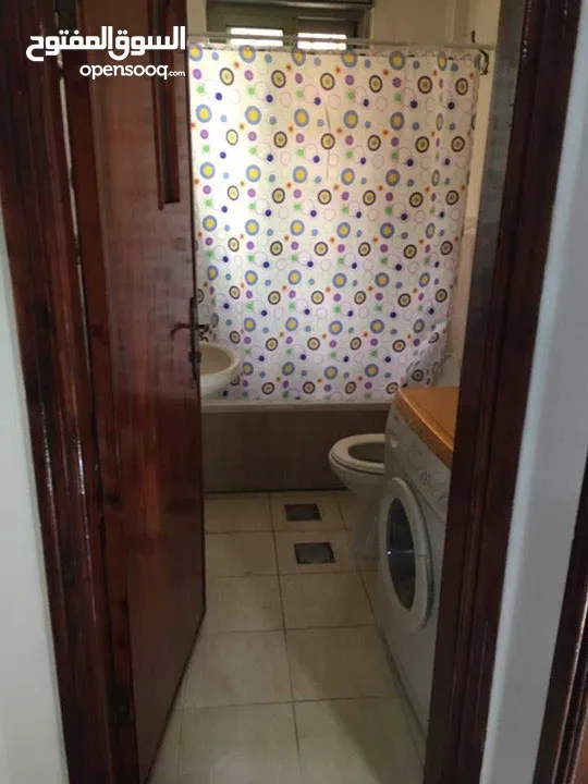 شقة مفروشة غرفتين وصالة وبرندا ومنافه