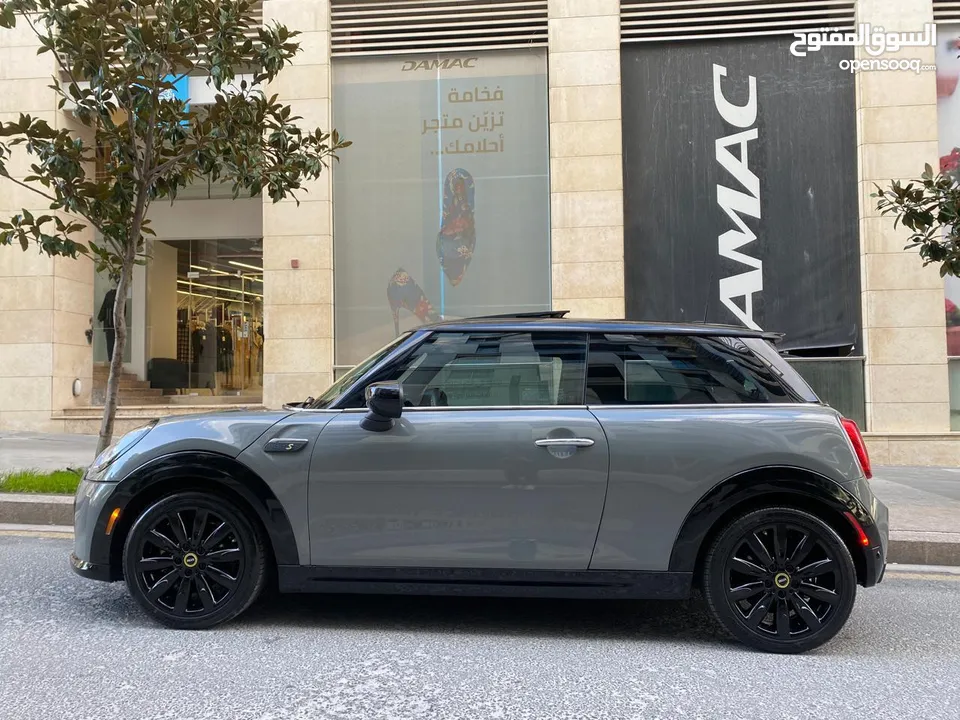 MiniCooper S electric 2023